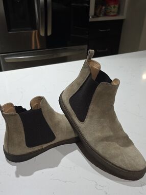 Astorflex Men's Suede Chelsea Boots in Taupe Size 43 Made In Italy.